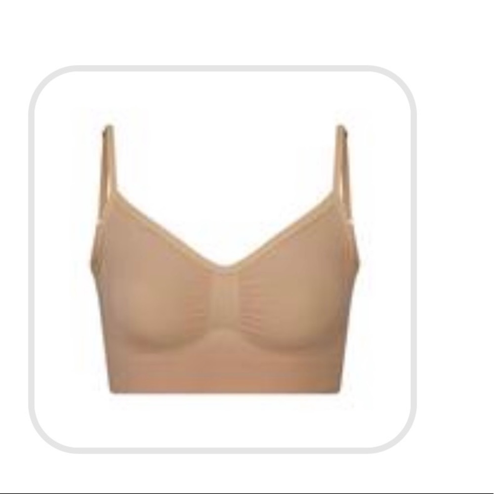 SKIMS sculpting low back bra in clay color